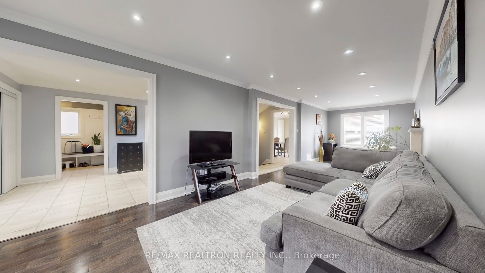 229 Kingsbridge Garden Circle