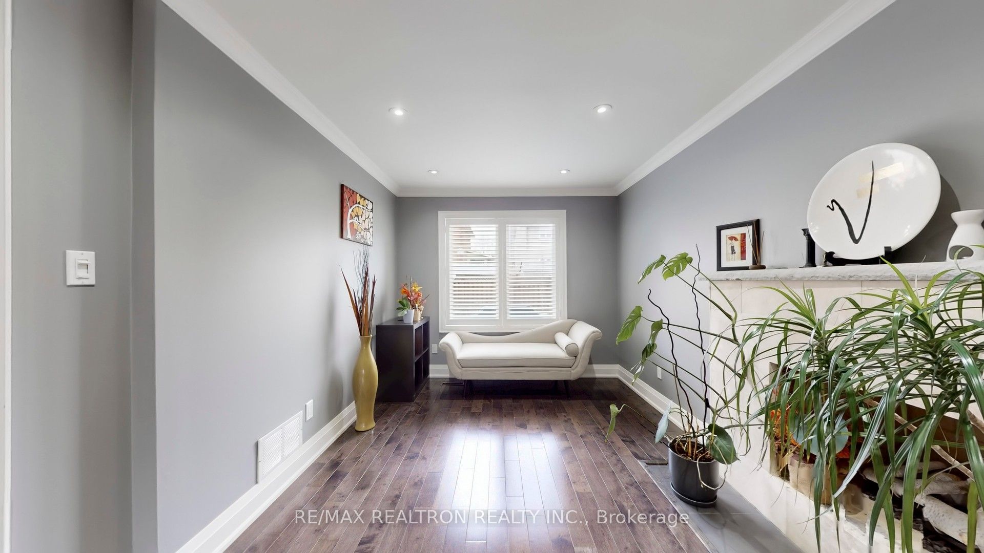 229 Kingsbridge Garden Circle