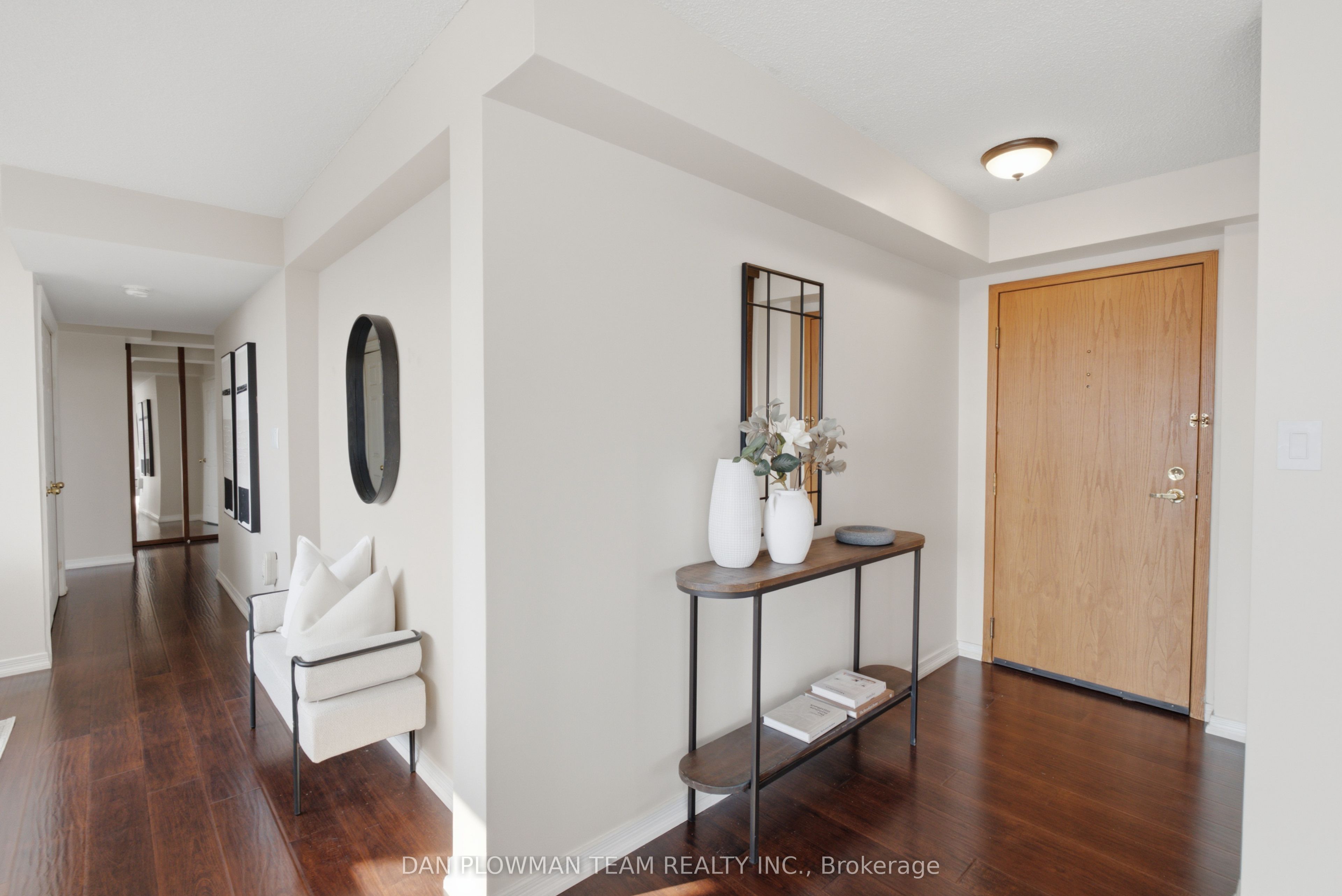 80 Athol Street E 702