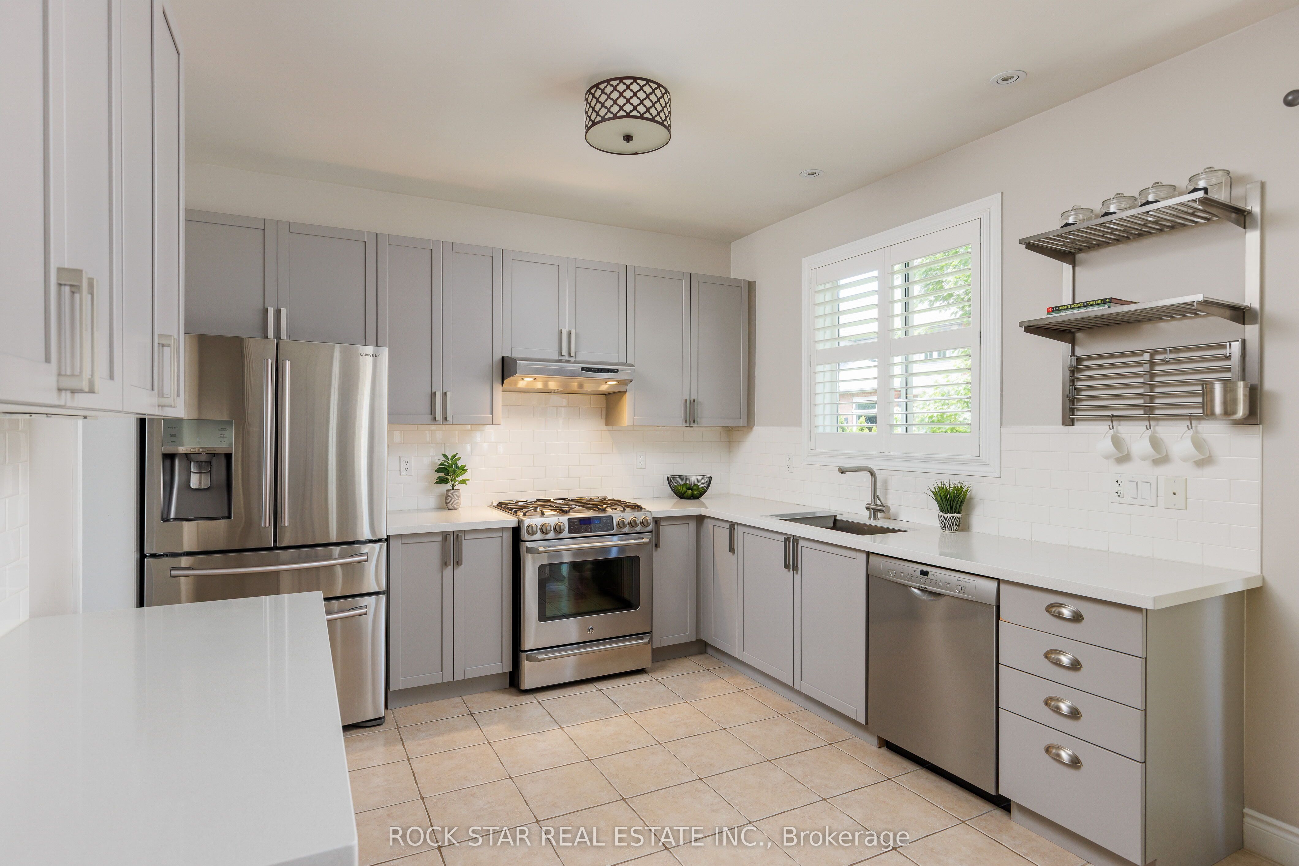 2277 Blue Oak Circle
