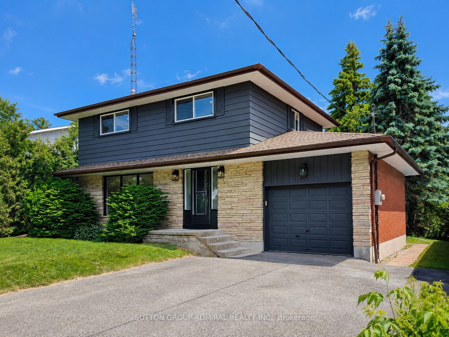 865 Regent Drive