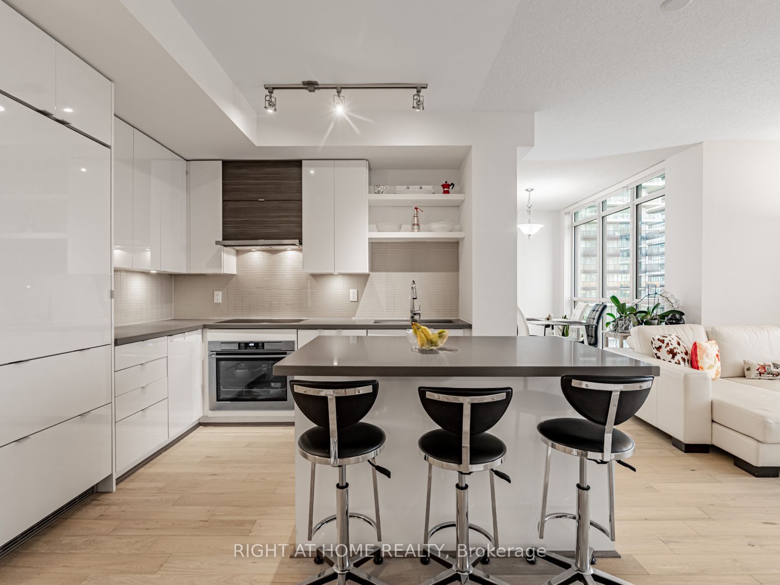 59 ANNIE CRAIG Drive 3507