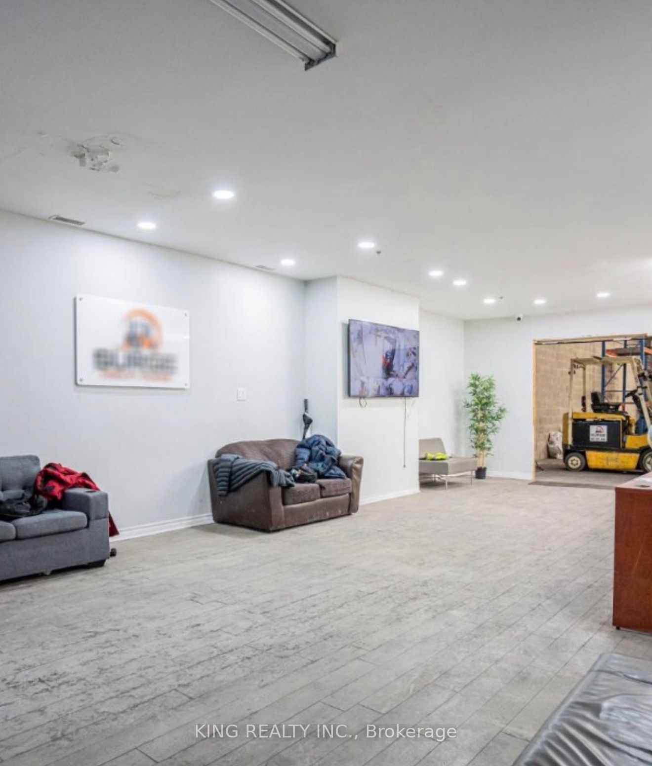 67 Westmore Drive 12