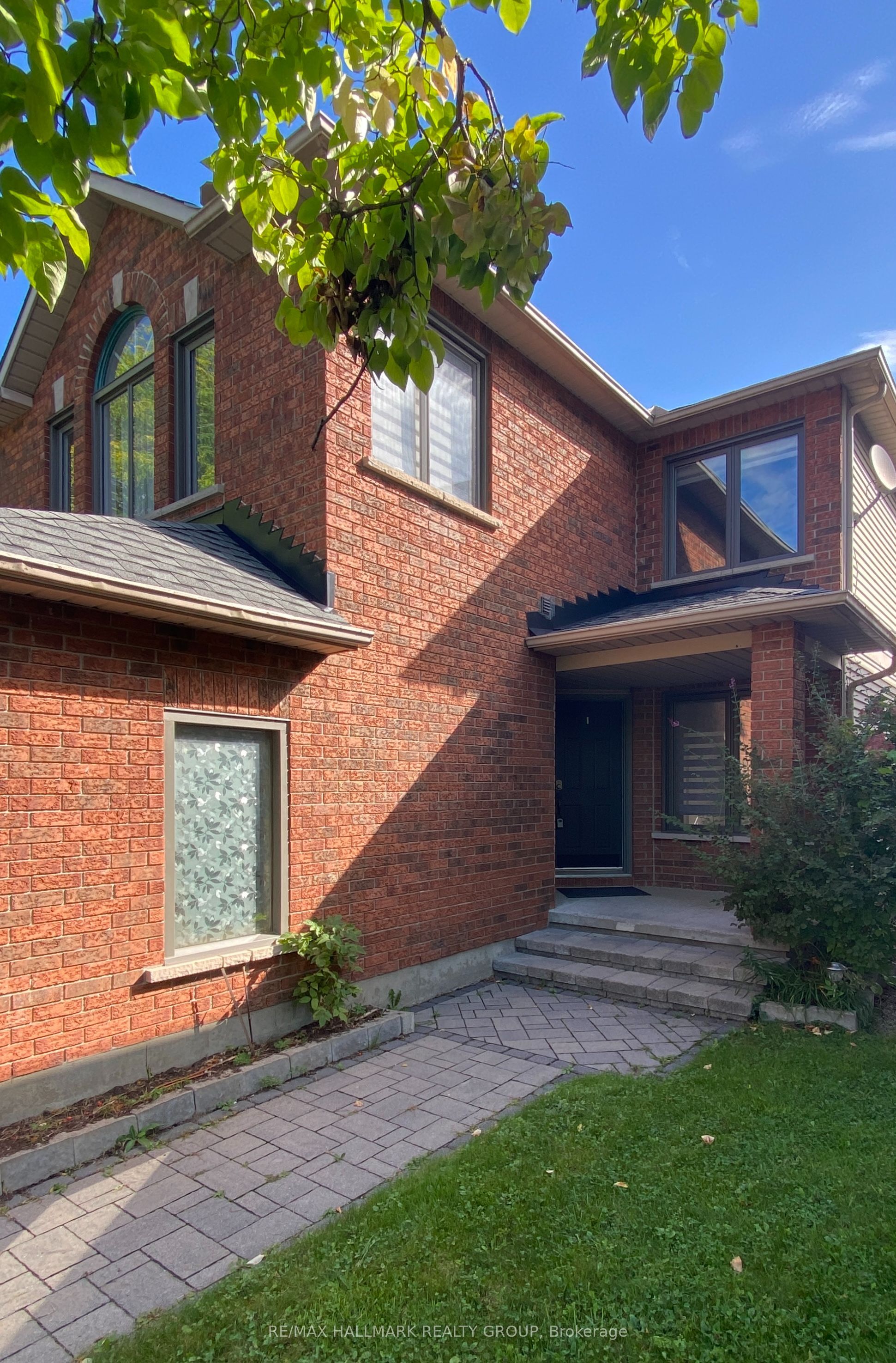 128 GRENADIER Way