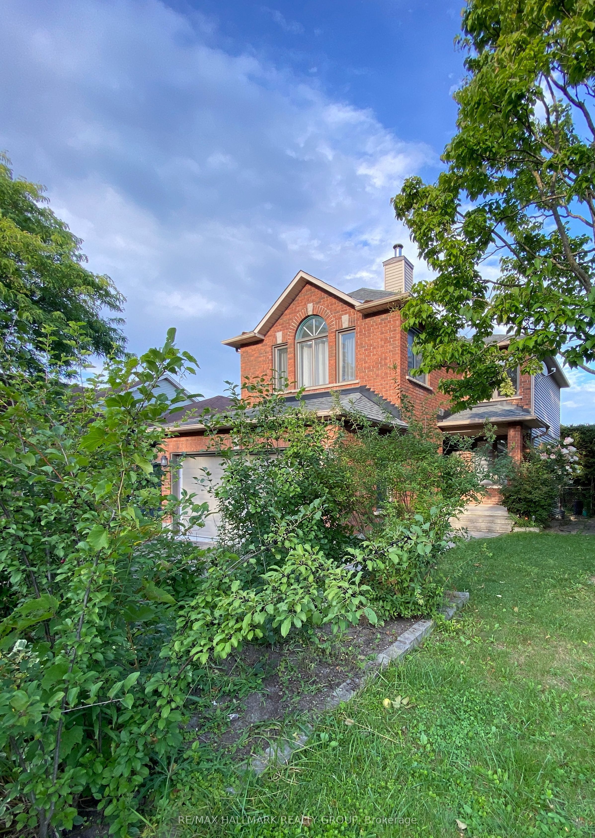 128 GRENADIER Way