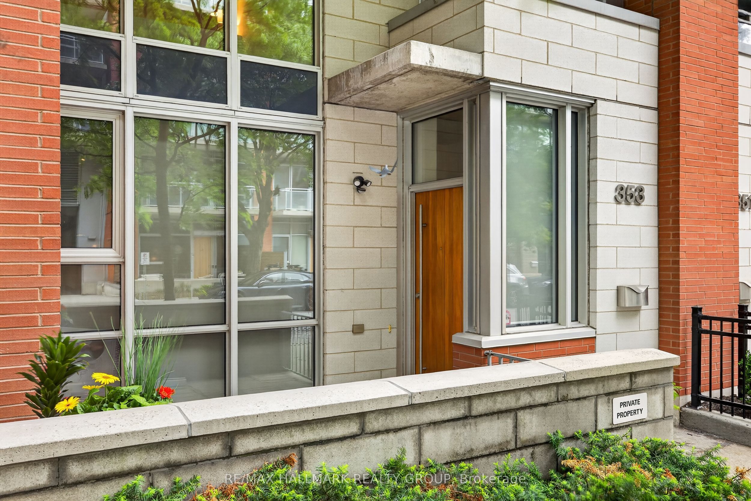 353 McLeod Street