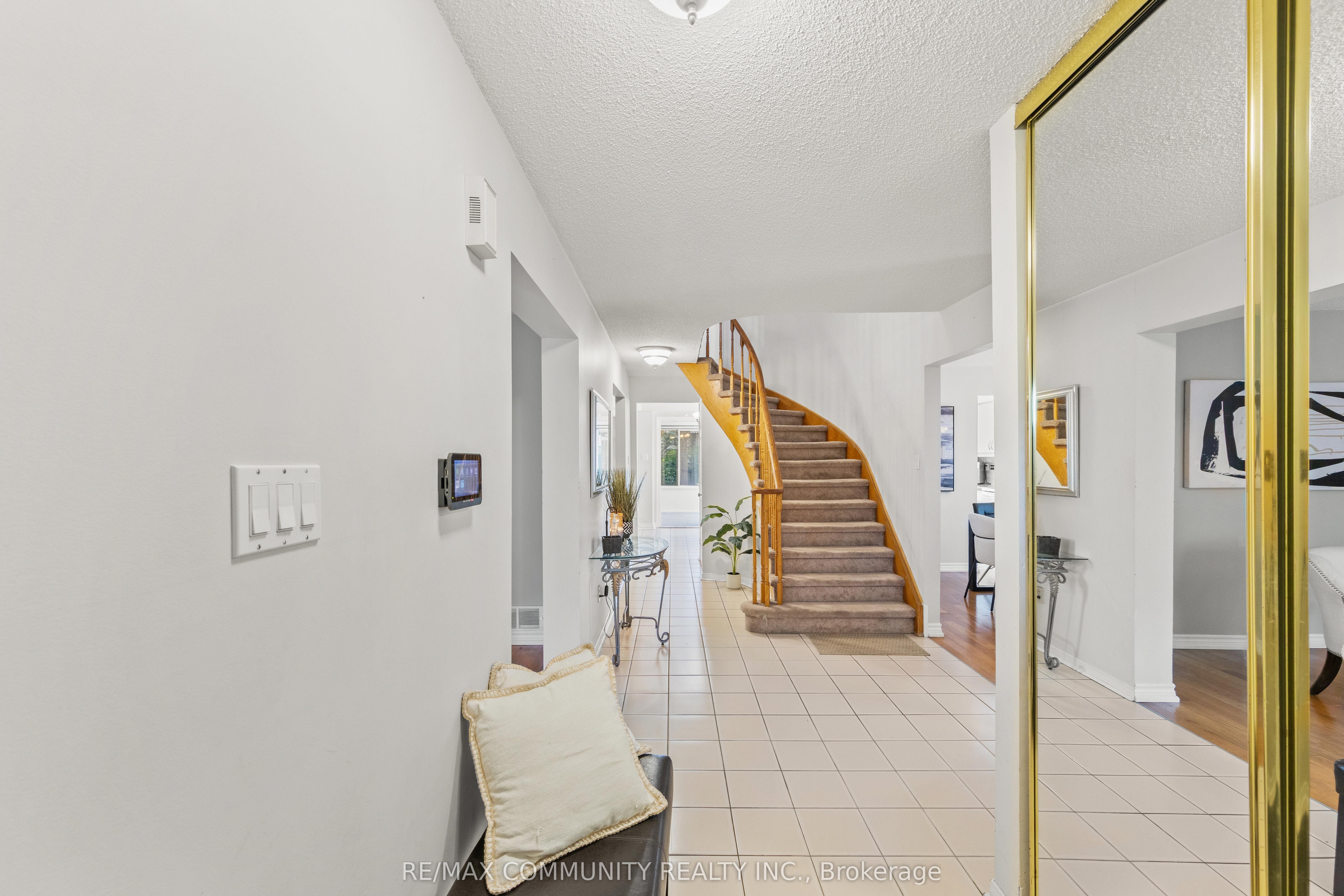 5 Plowman Drive
