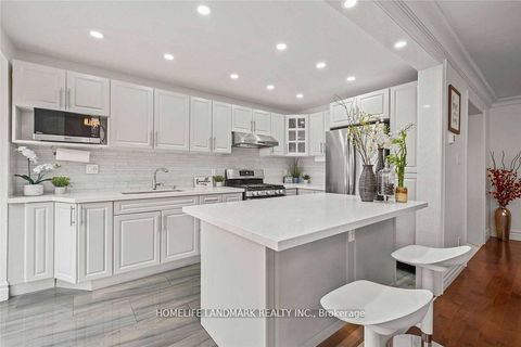 2746 Willowmore Way Mississauga ON L5N 3N9