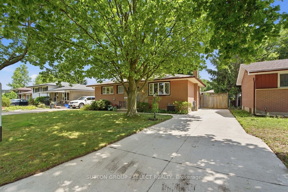 107 Aponi Crescent