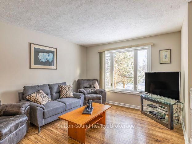 240135 Wilcox Side Road