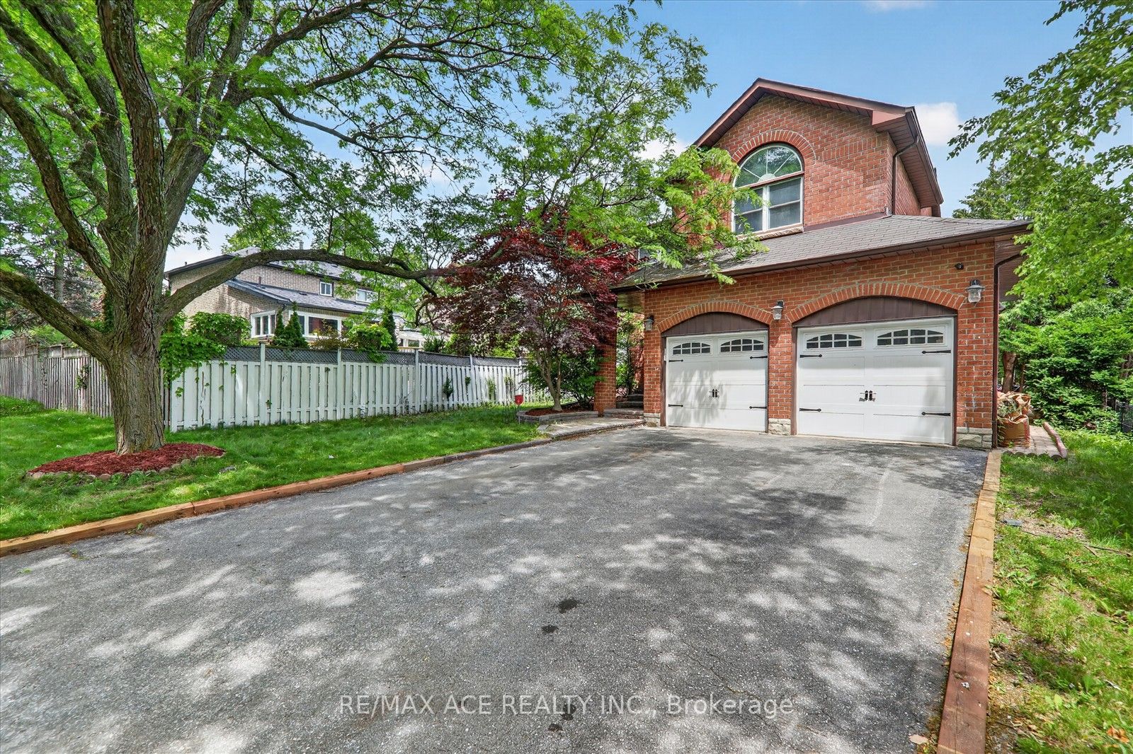 4 Beaumont Drive