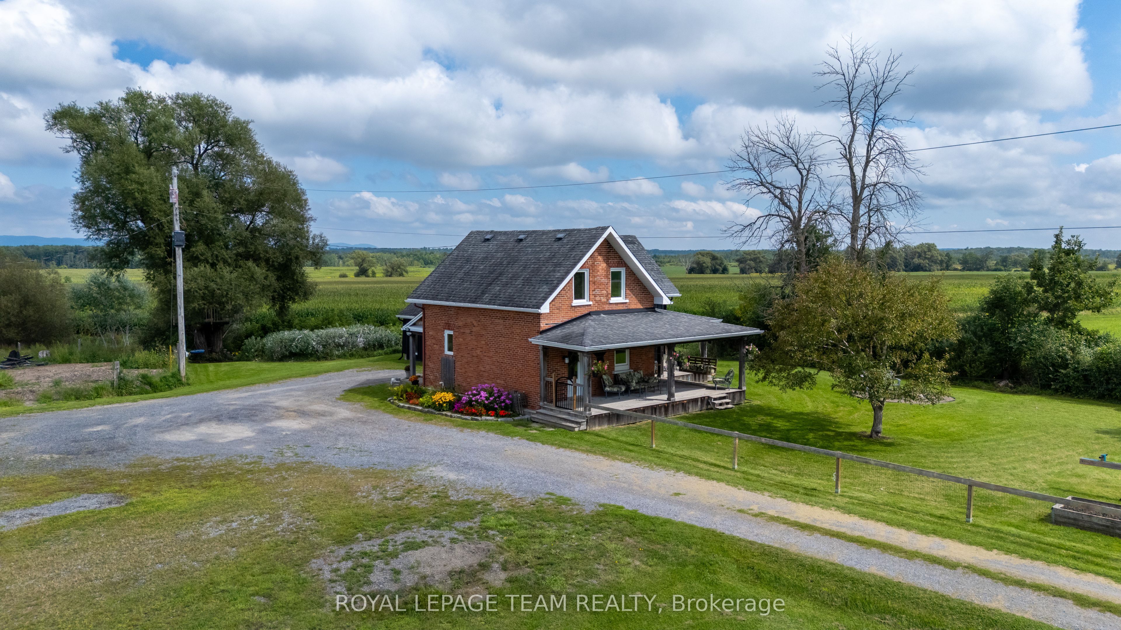 3570 Dunrobin Road
