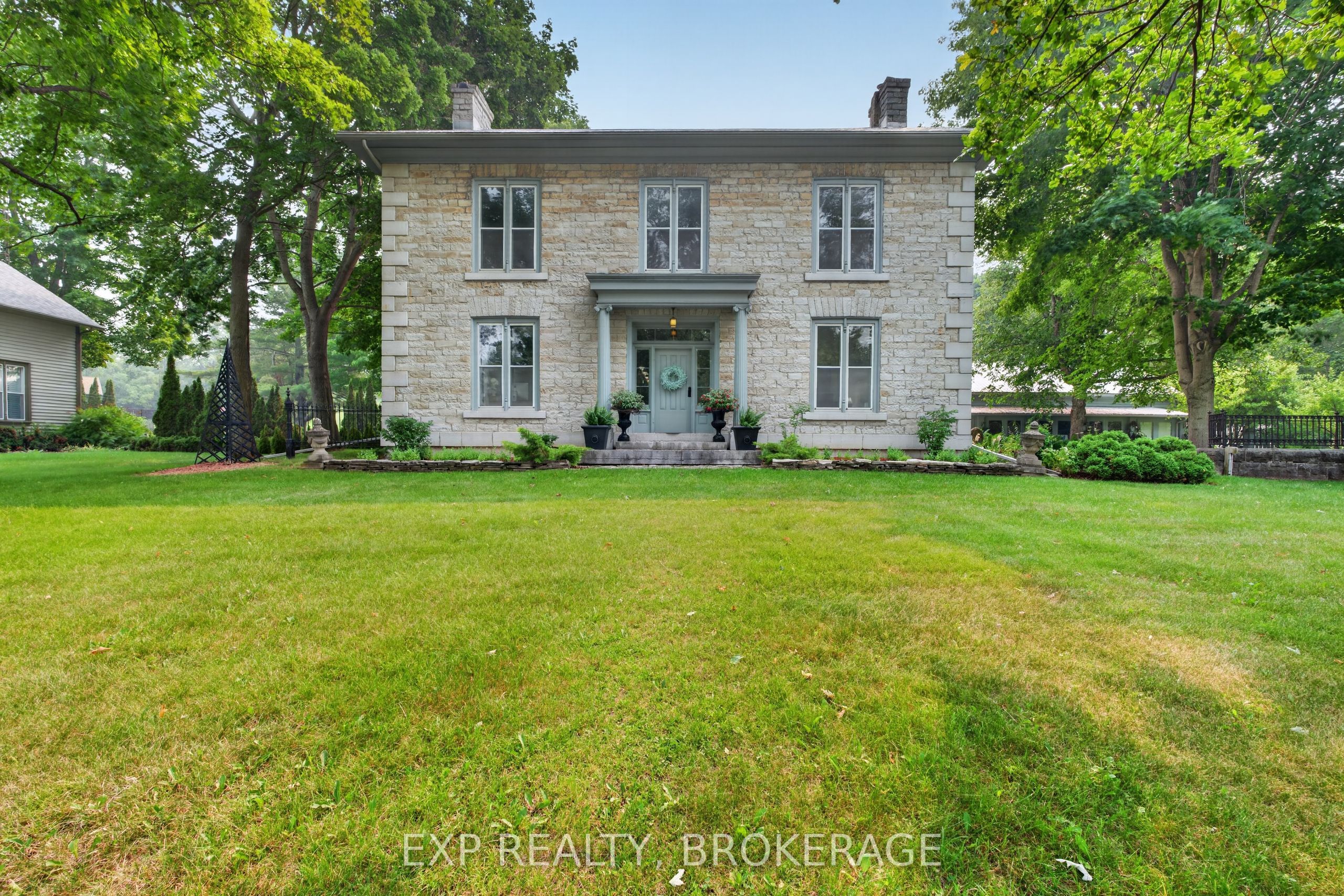 316 & 310 COLEBROOK Road