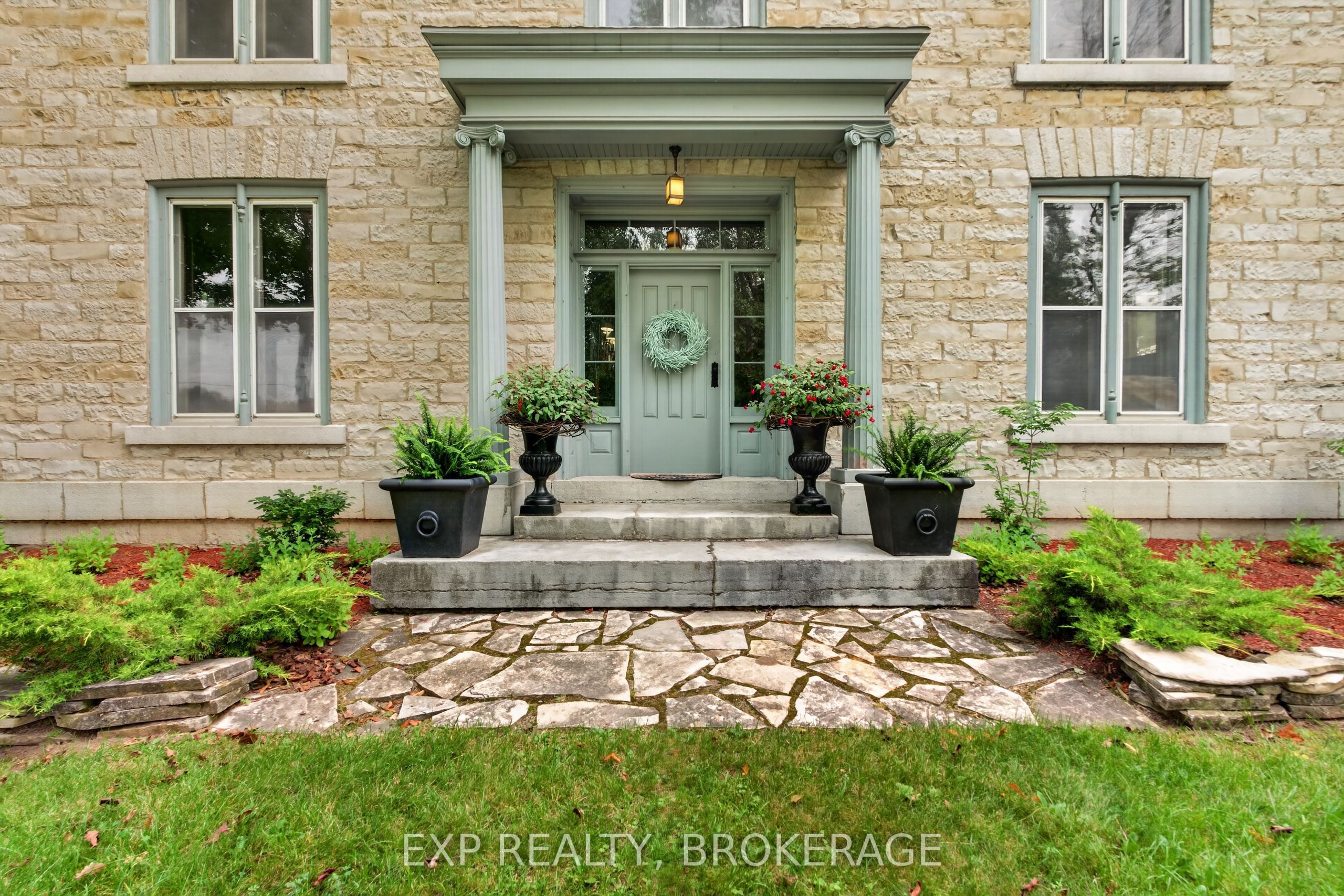 316 & 310 COLEBROOK Road