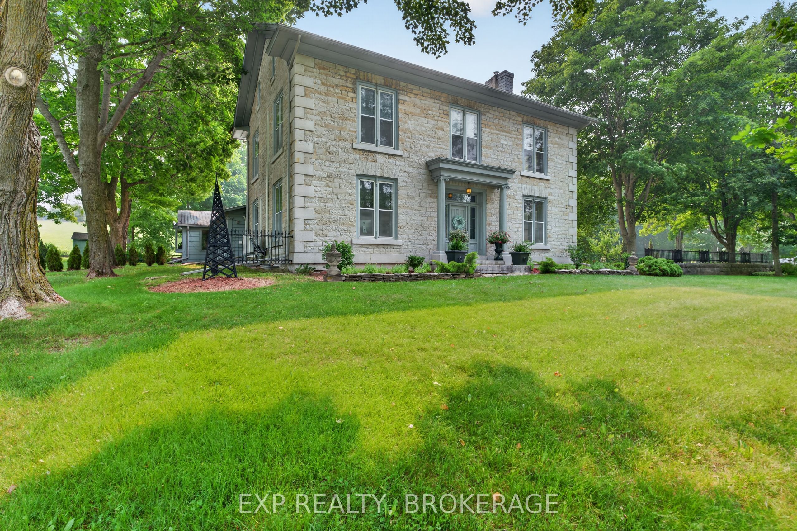316 & 310 COLEBROOK Road