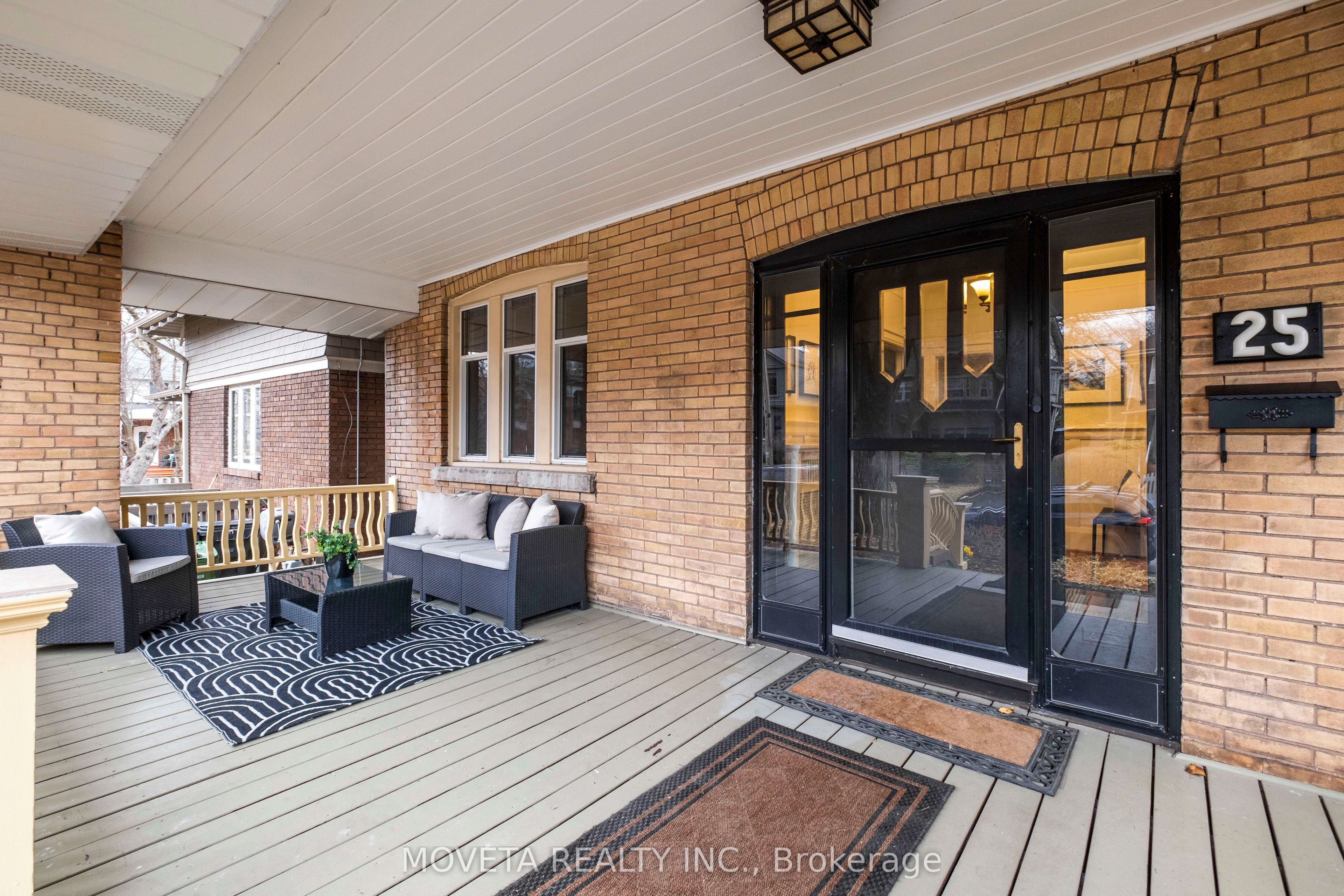 25 Glenholme Avenue N