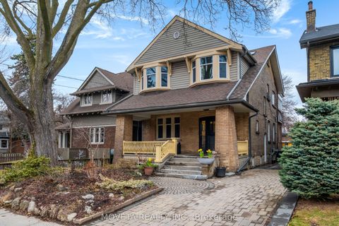 25 Glenholme Avenue N Toronto W03 ON M6H 3A8