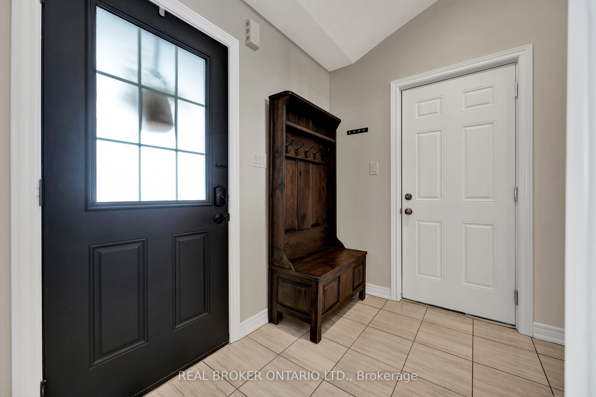 335 Krotz Street W