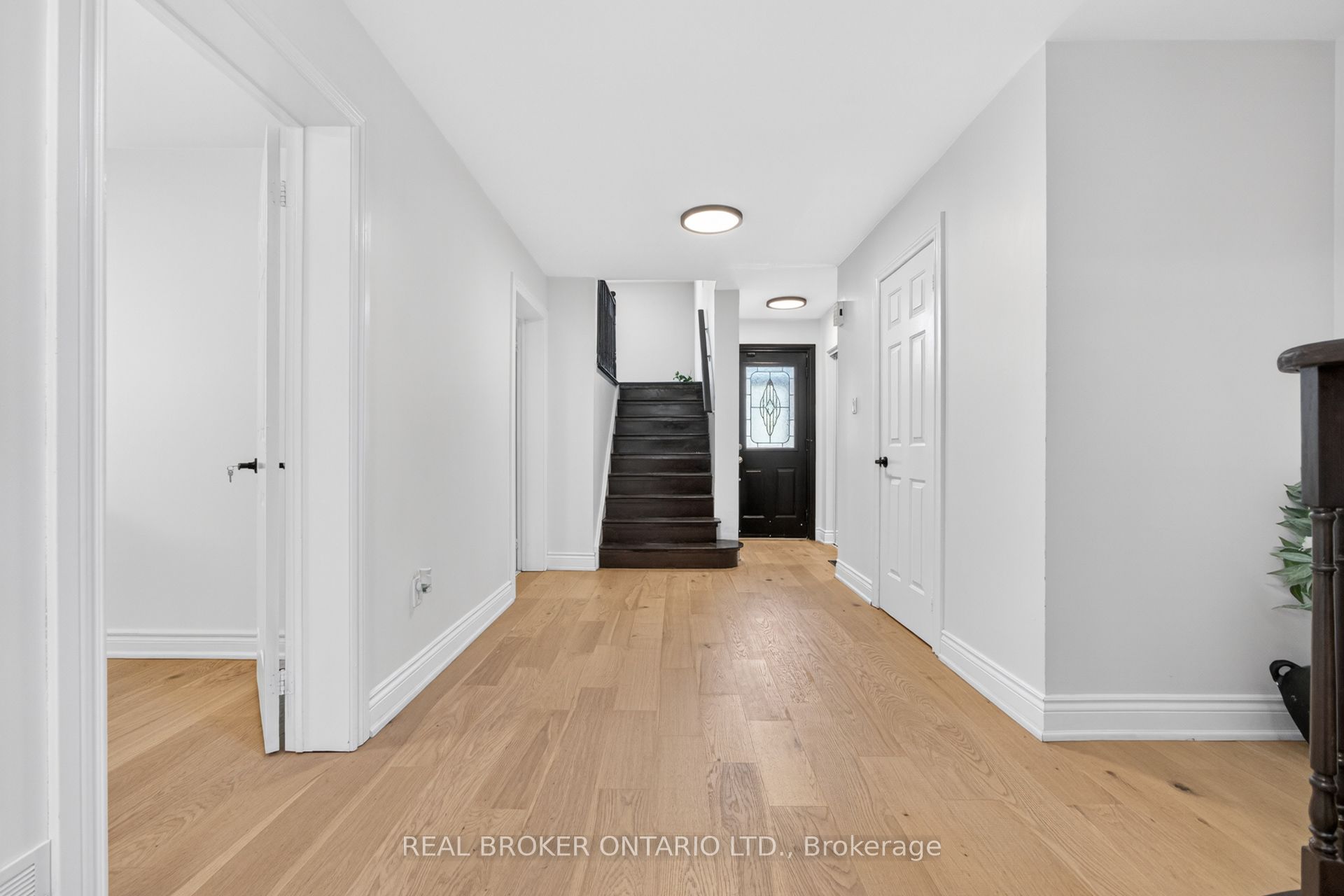 4326 Waterford Crescent