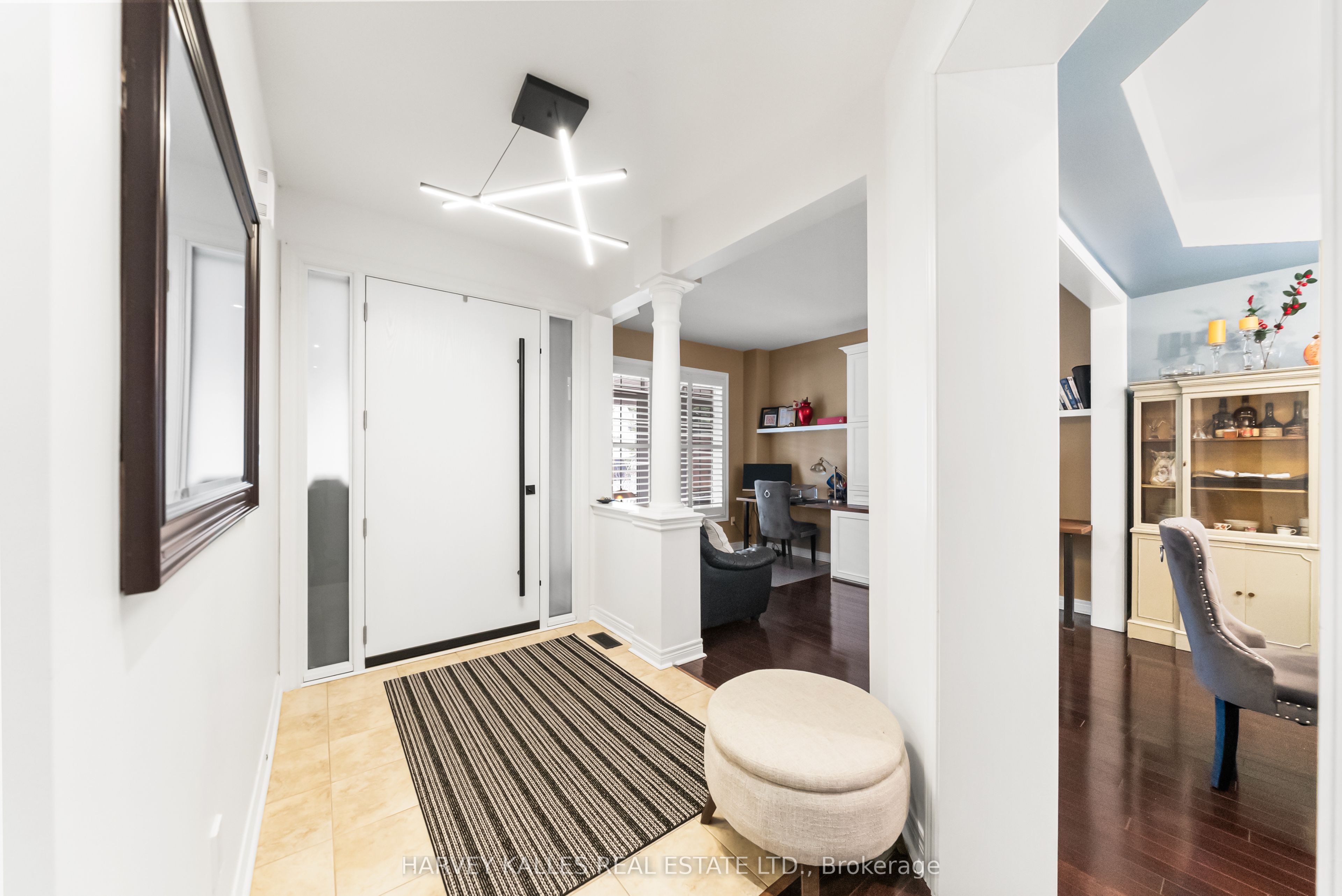 86 Rockland Crescent