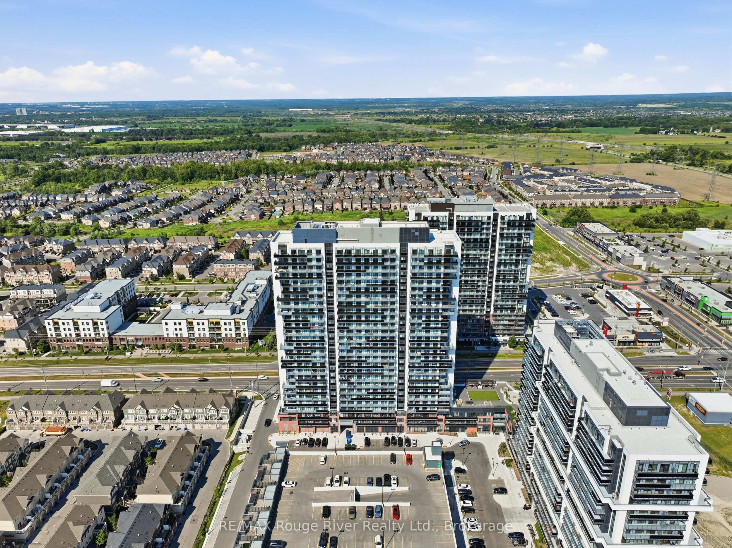 2545 SIMCOE Street N 2321