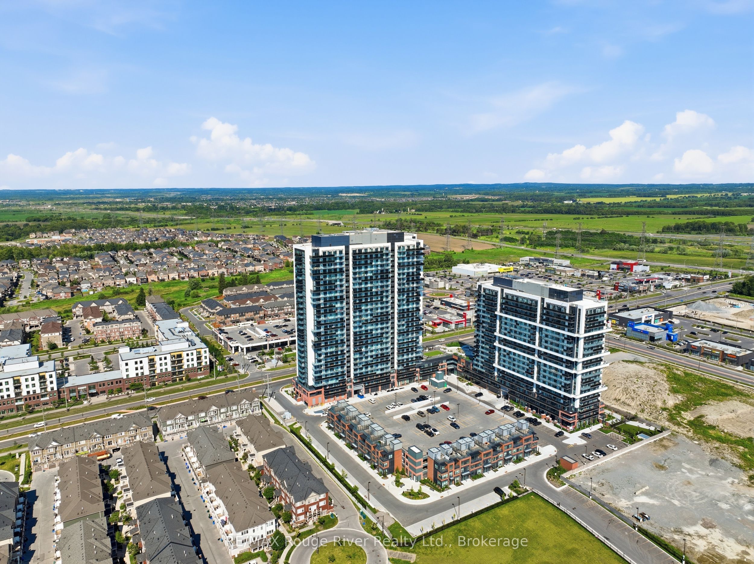 2545 SIMCOE Street N 2321