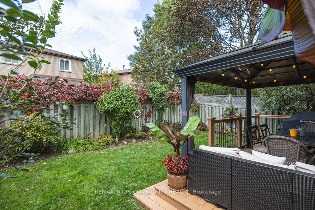 30 Radford Drive