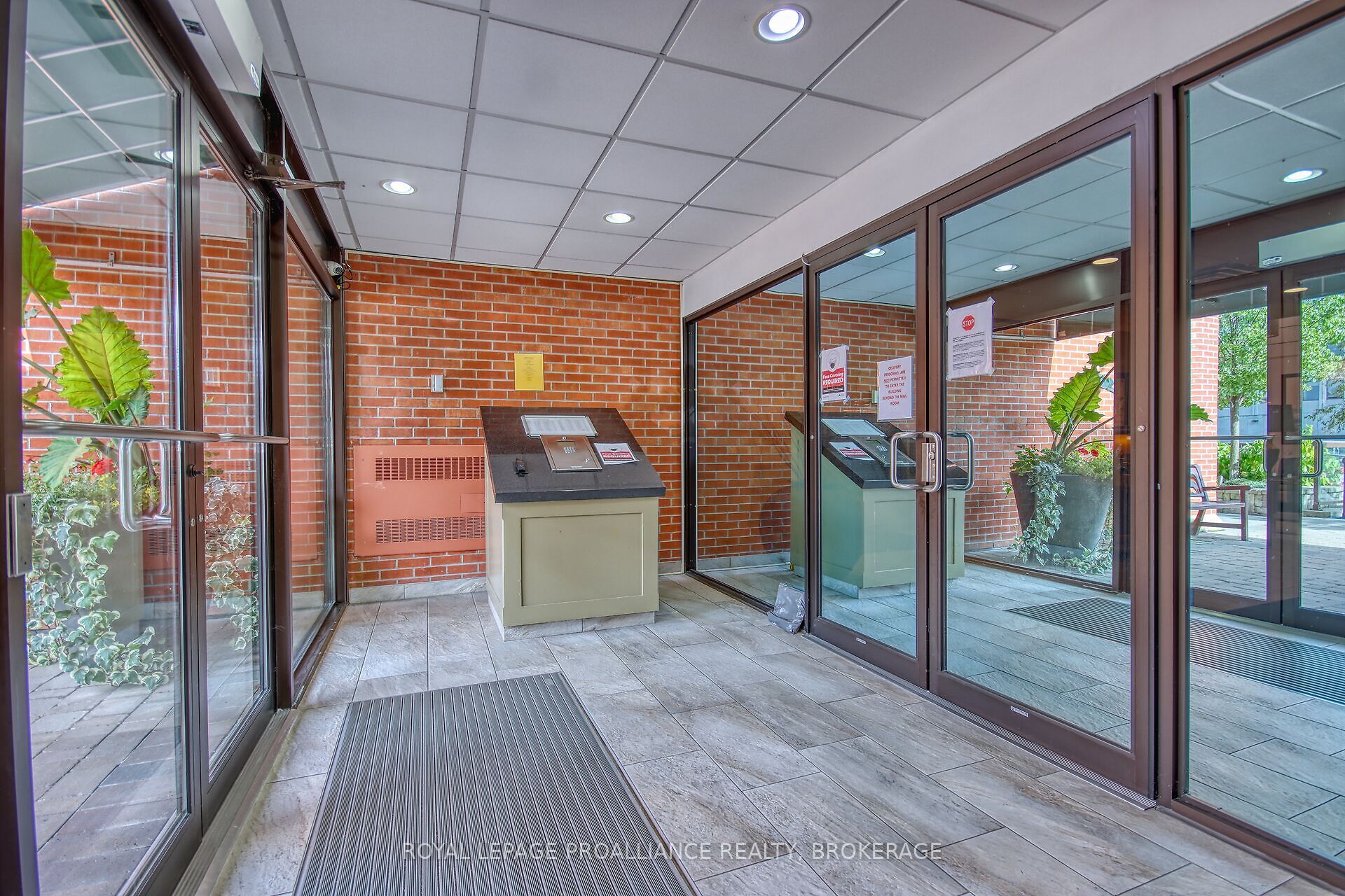 165 Ontario Street 309