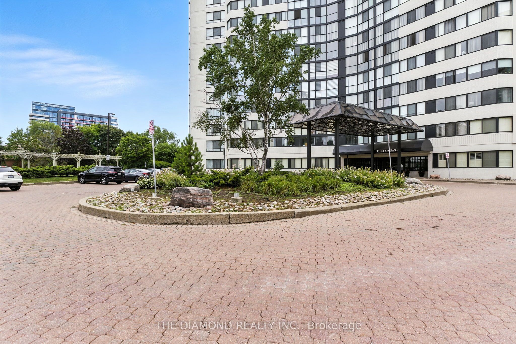 1360 Rathburn Road E 1805