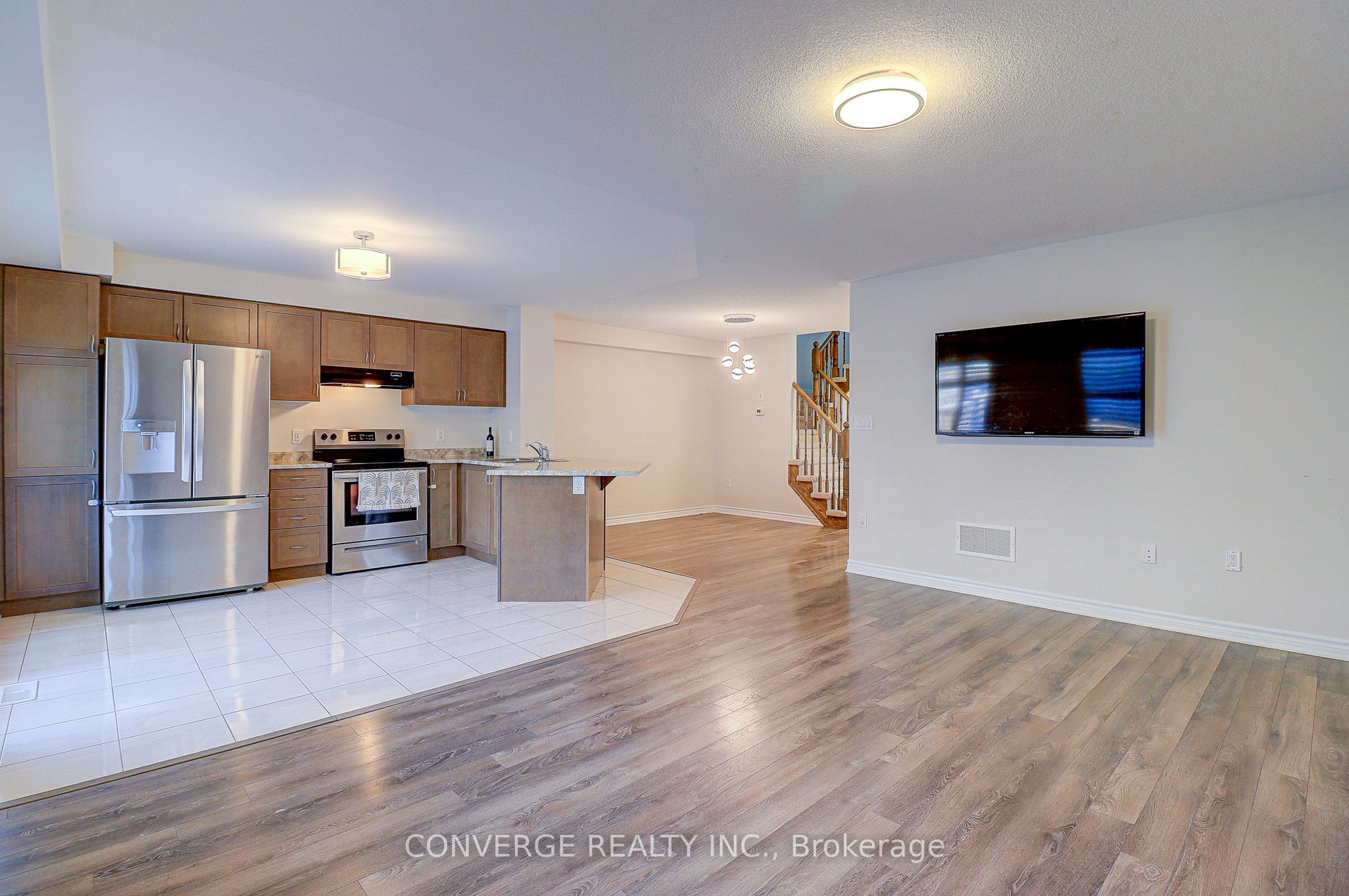 2434 Moonlight Crescent