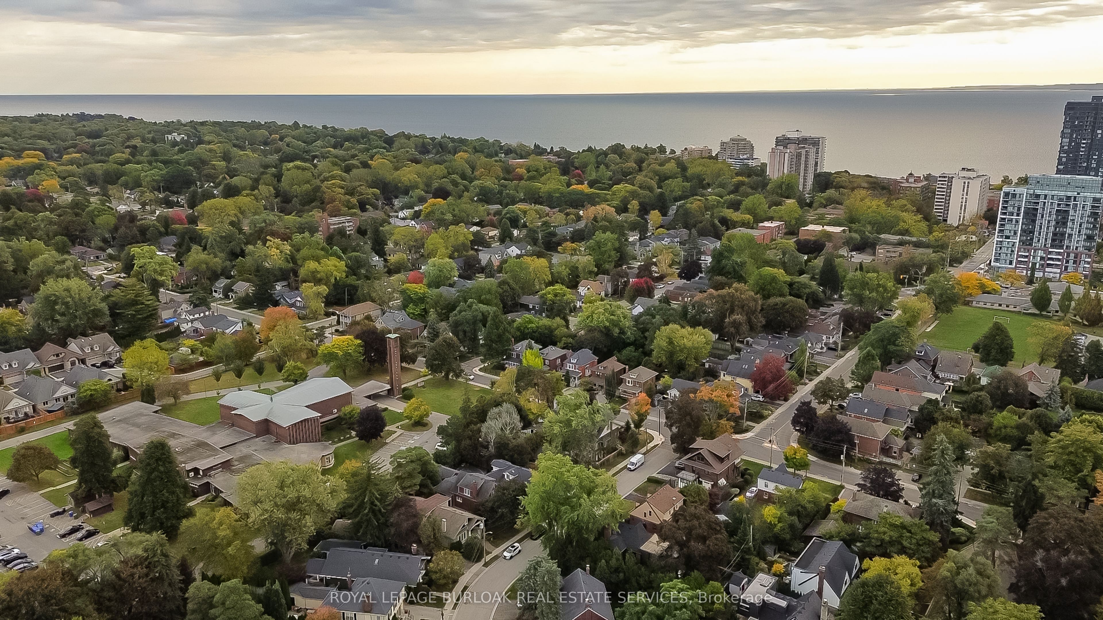 2104 Emerald Crescent