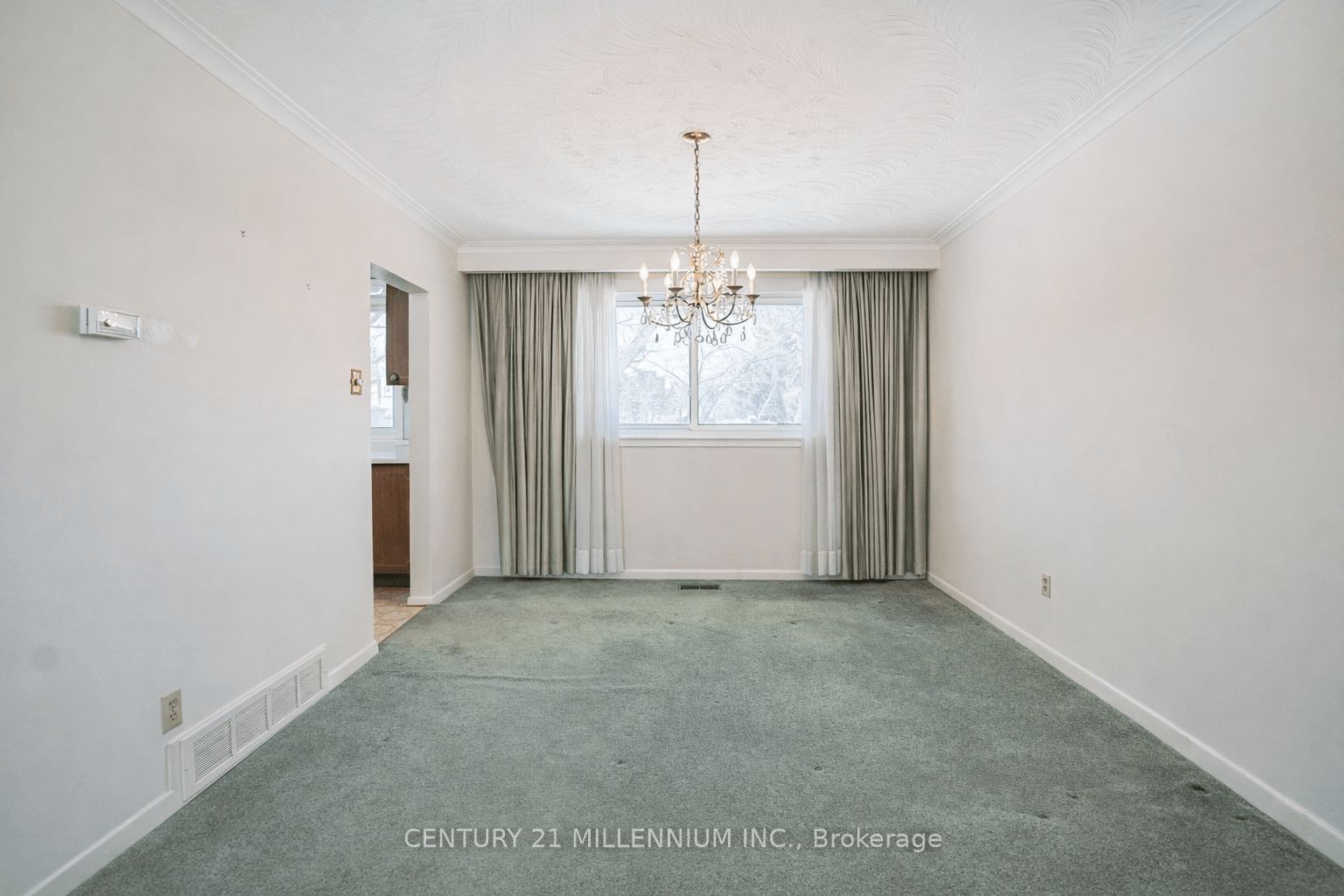 94 Norfield Crescent