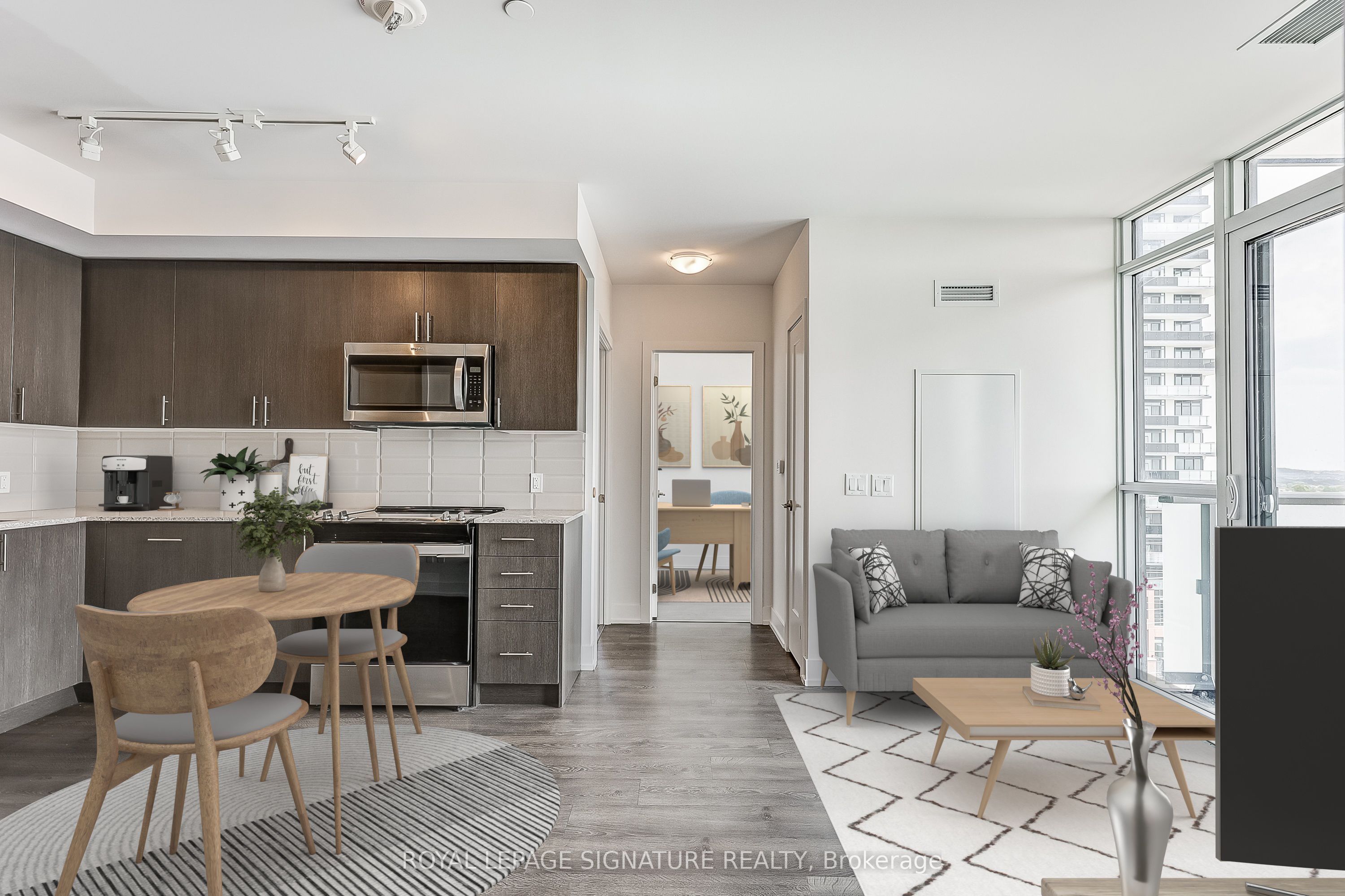 2550 Simcoe Street N 716