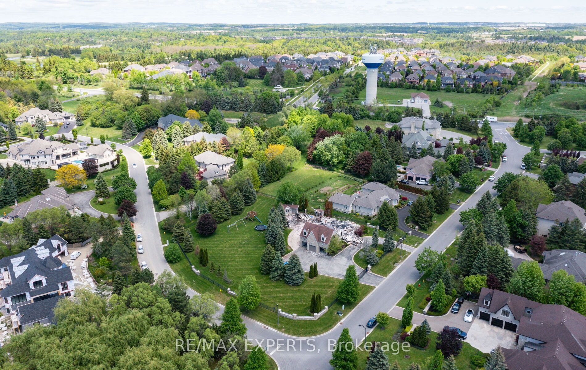 76 Forest Heights Boulevard
