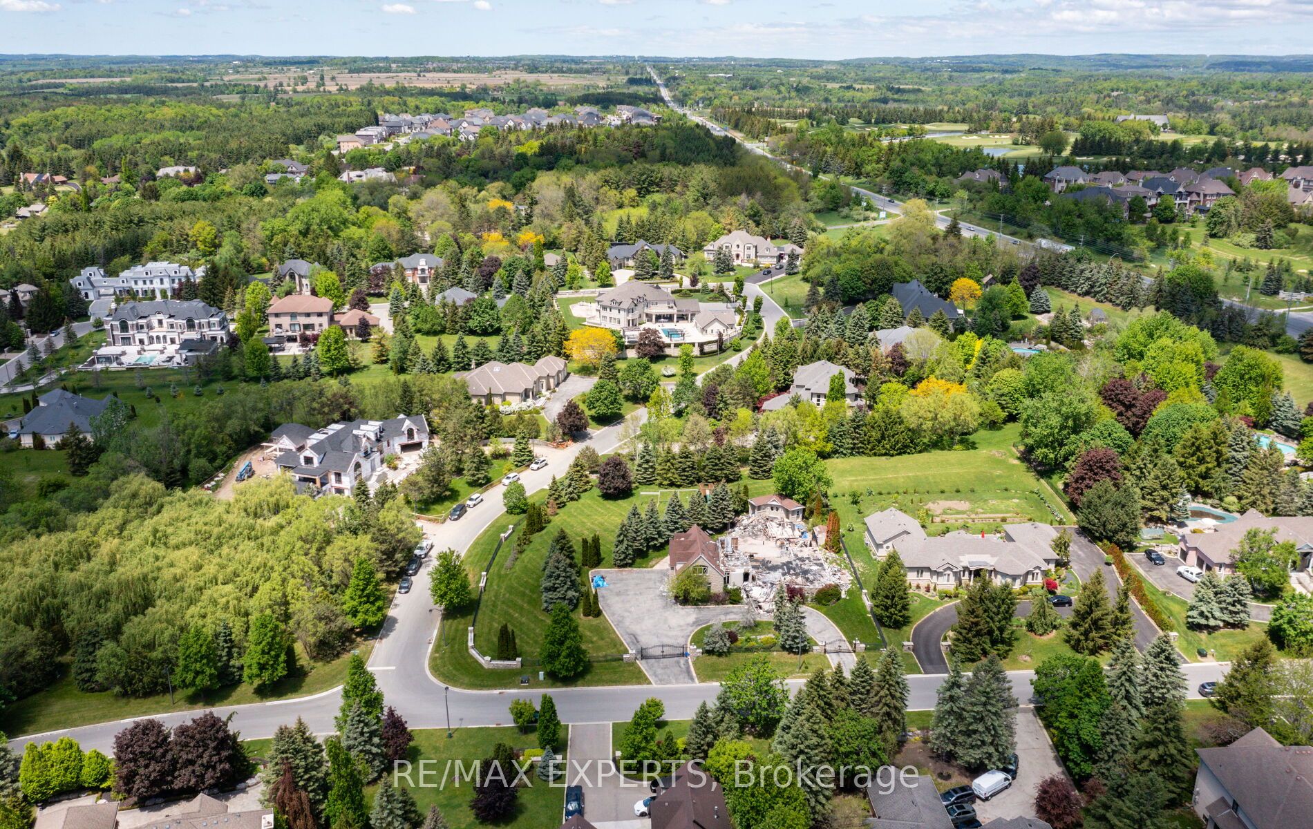 76 Forest Heights Boulevard