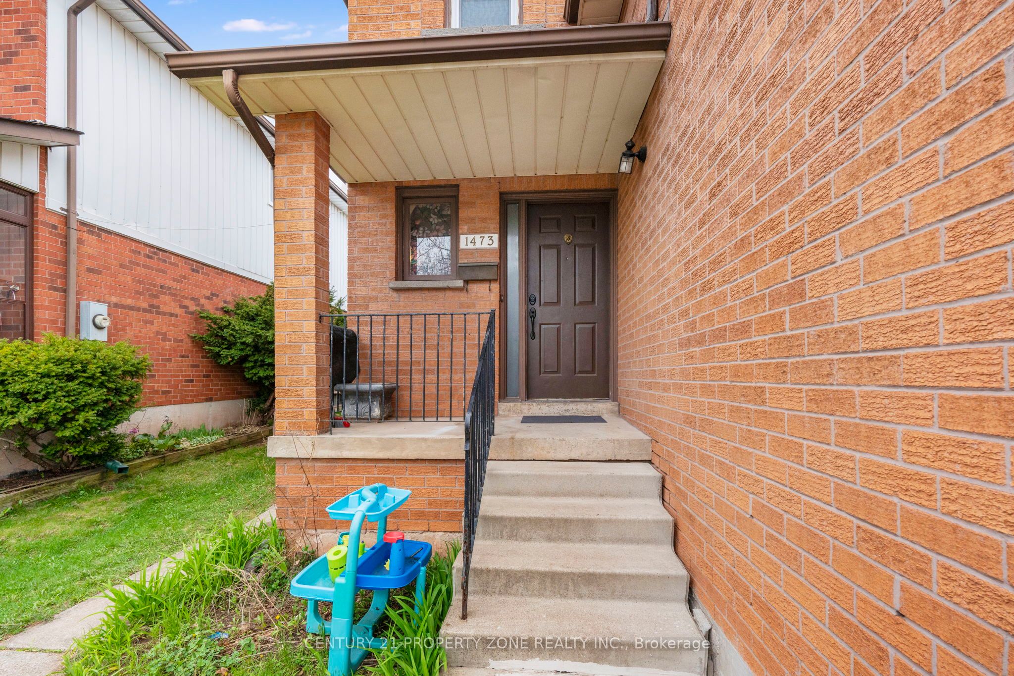 1473 Elm Road