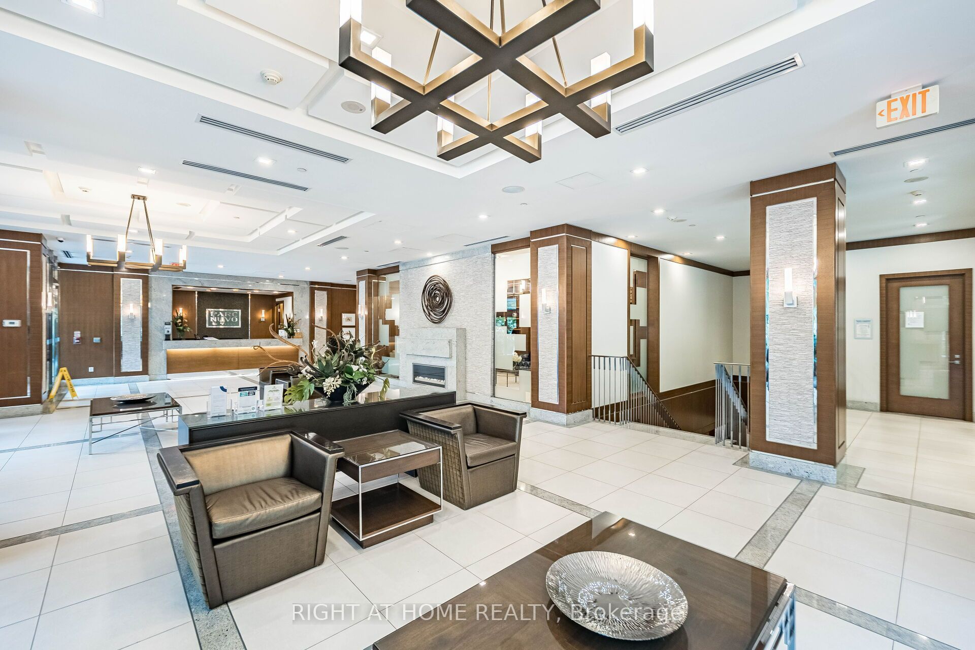 15 Viking Lane #2702
