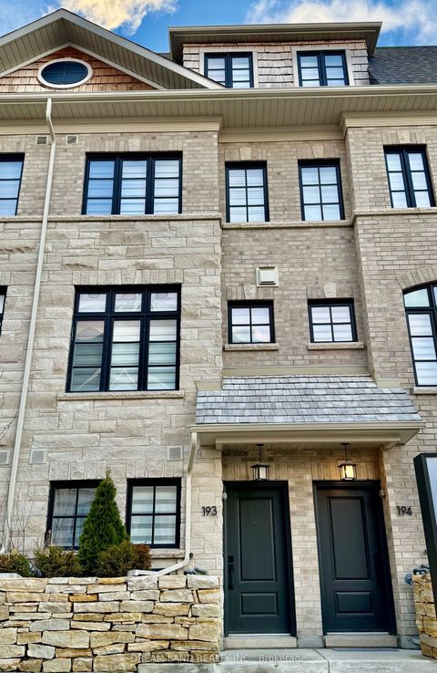 70 Lunar Crescent 193 Mississauga ON L6M 2P6