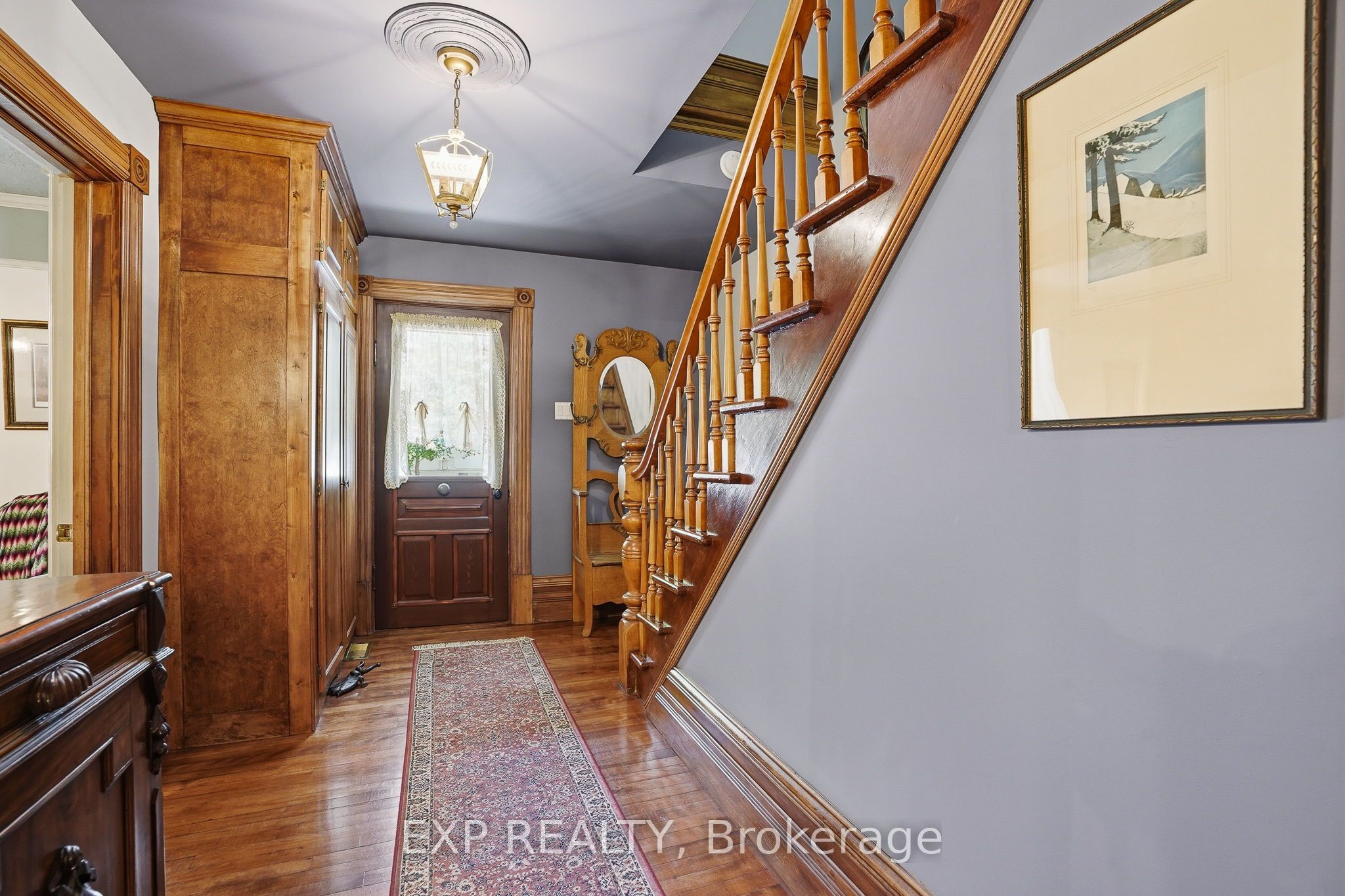 702 Dollard Street