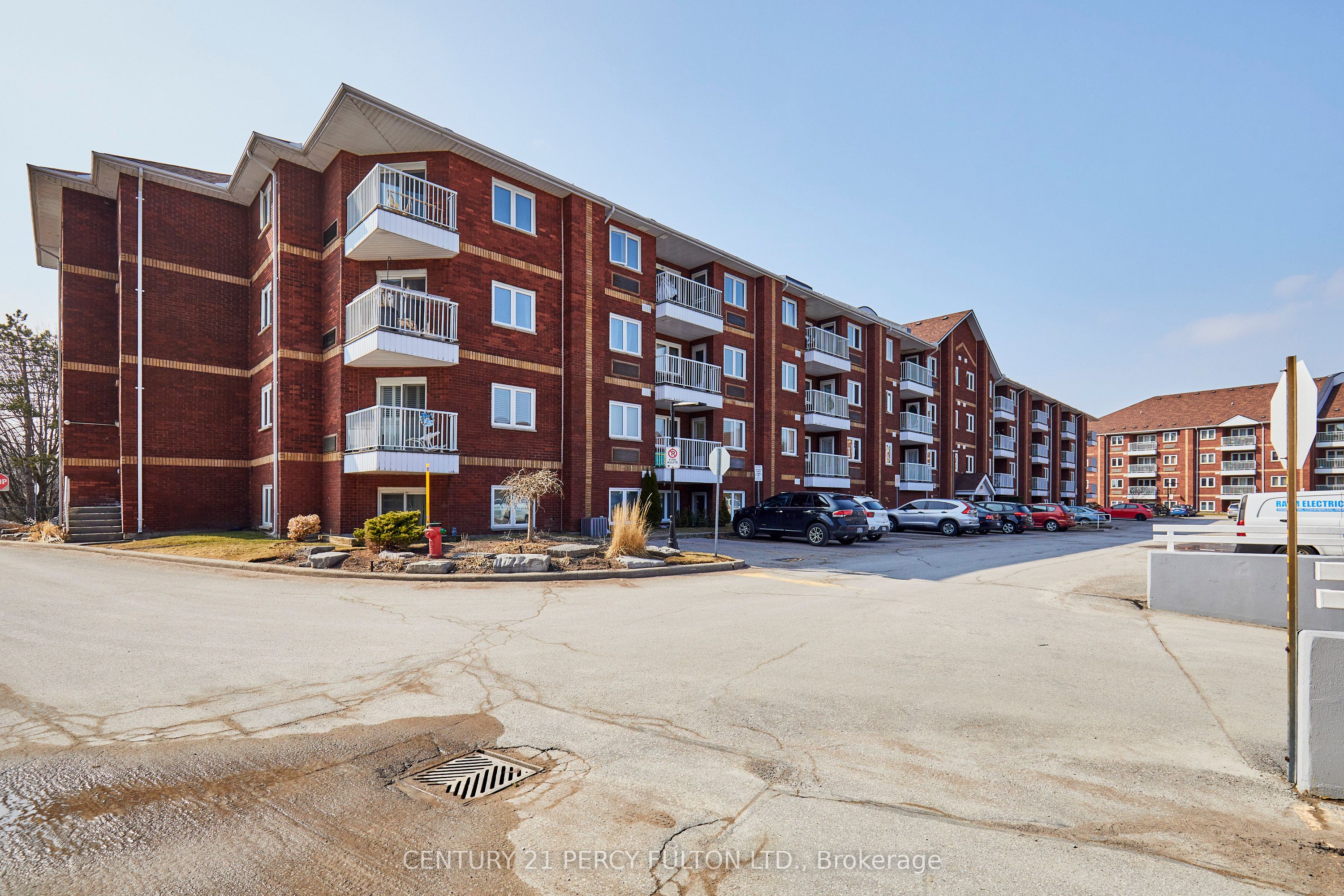 191 Lake Driveway N/A W 201