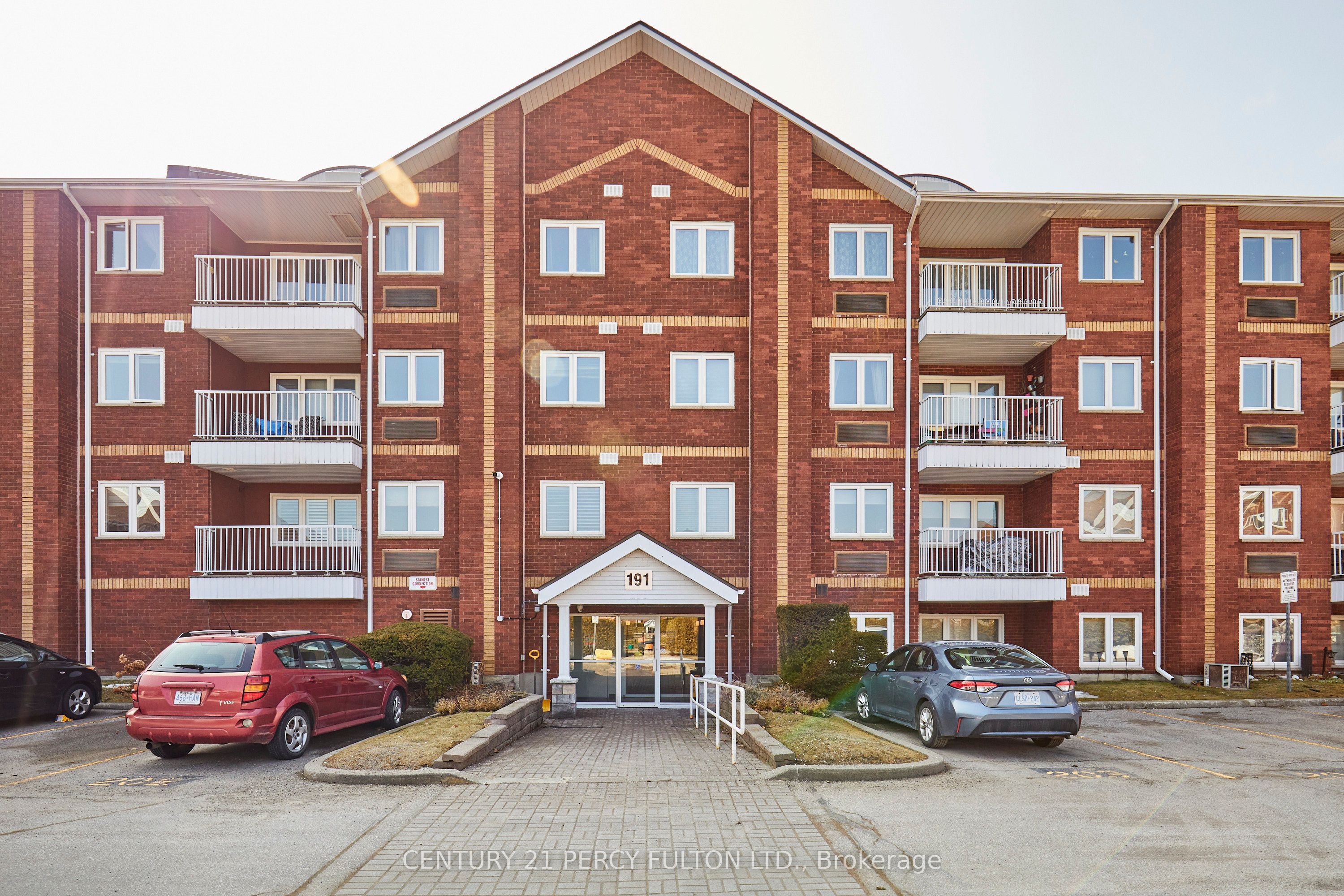 191 Lake Driveway N/A W 201