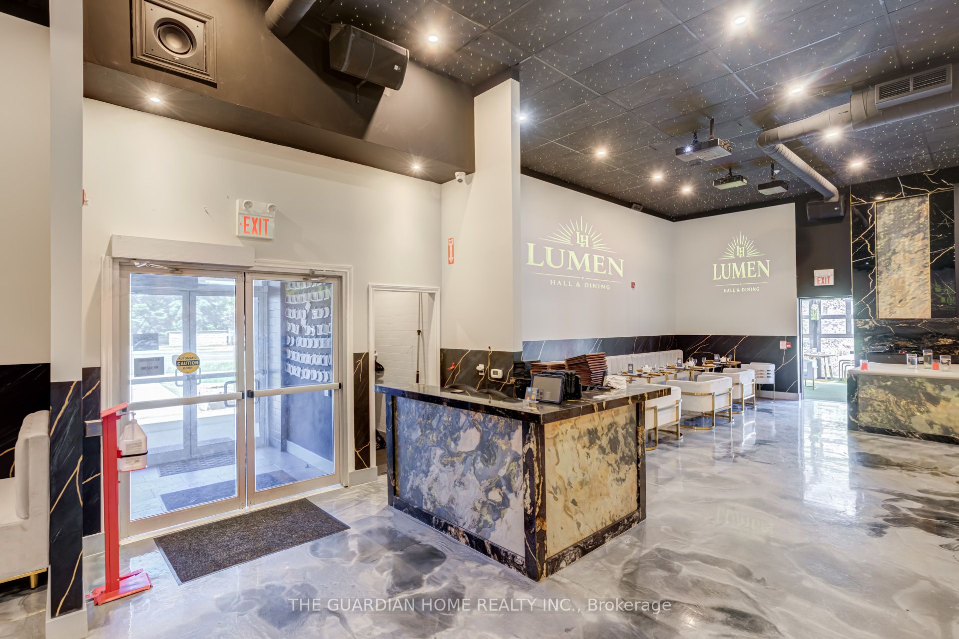 1419 King Street E
