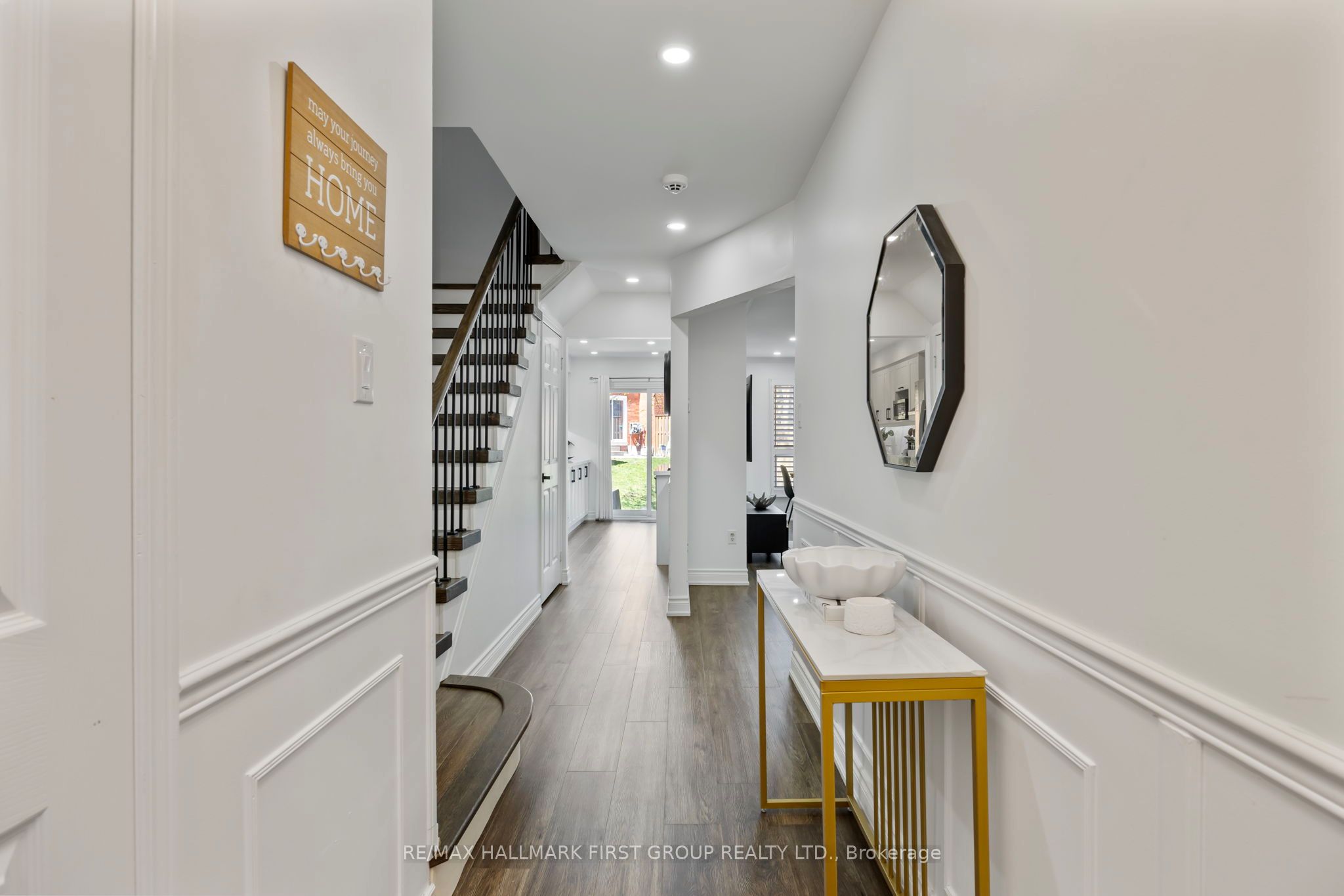 10 Bassett Boulevard 216