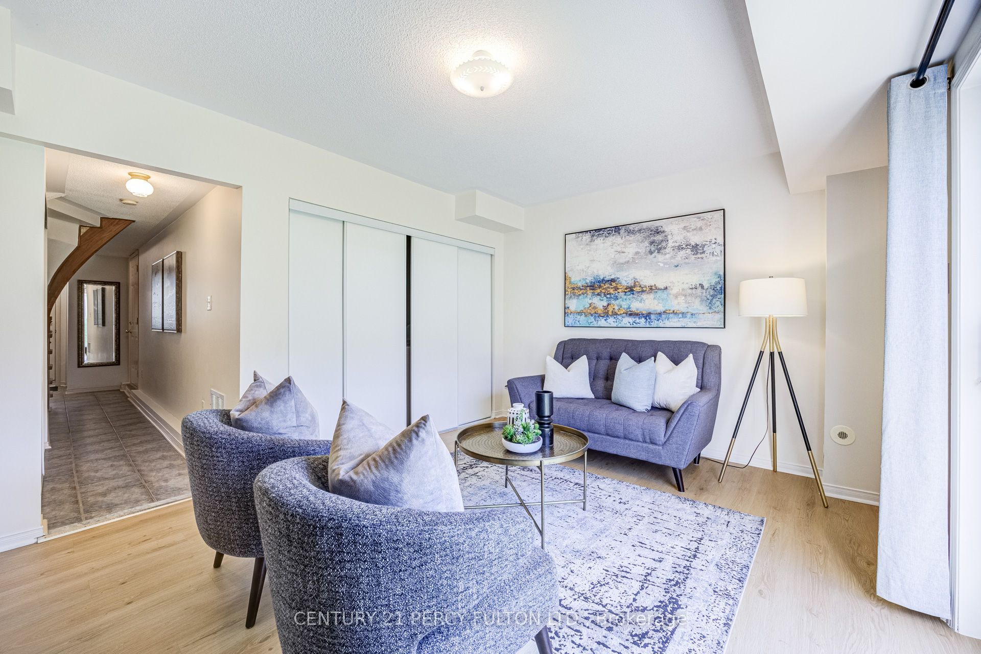 1532 Hummingbird Court