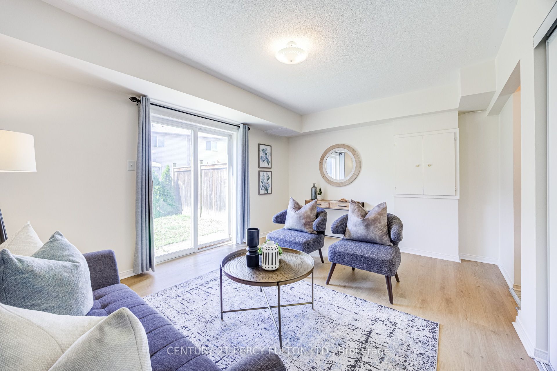 1532 Hummingbird Court