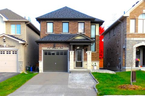 447 Ritas Avenue Newmarket ON L3X 2N1