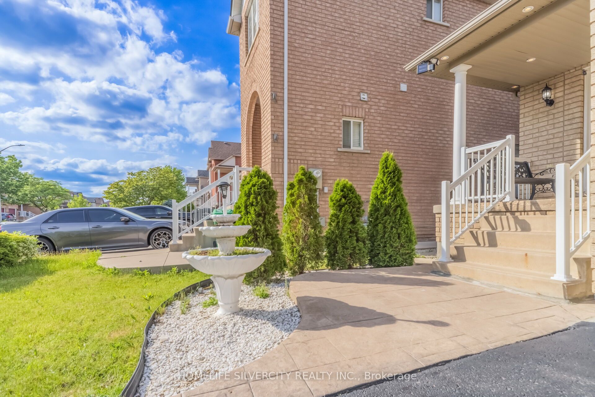 15 Newark Way