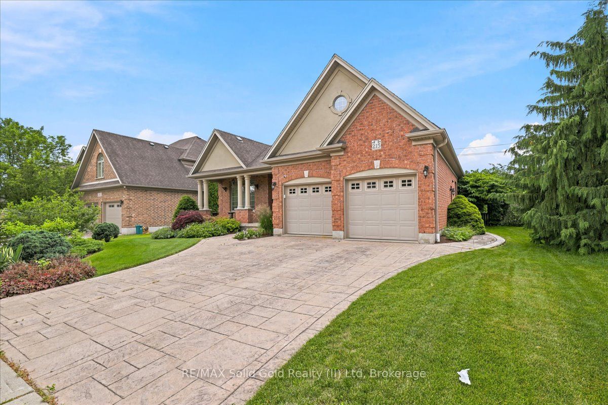 215 Terrace Wood Crescent