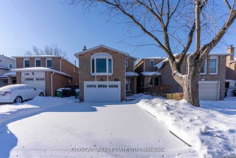 1210 Shagbark Crescent Mississauga ON L5C 3P3