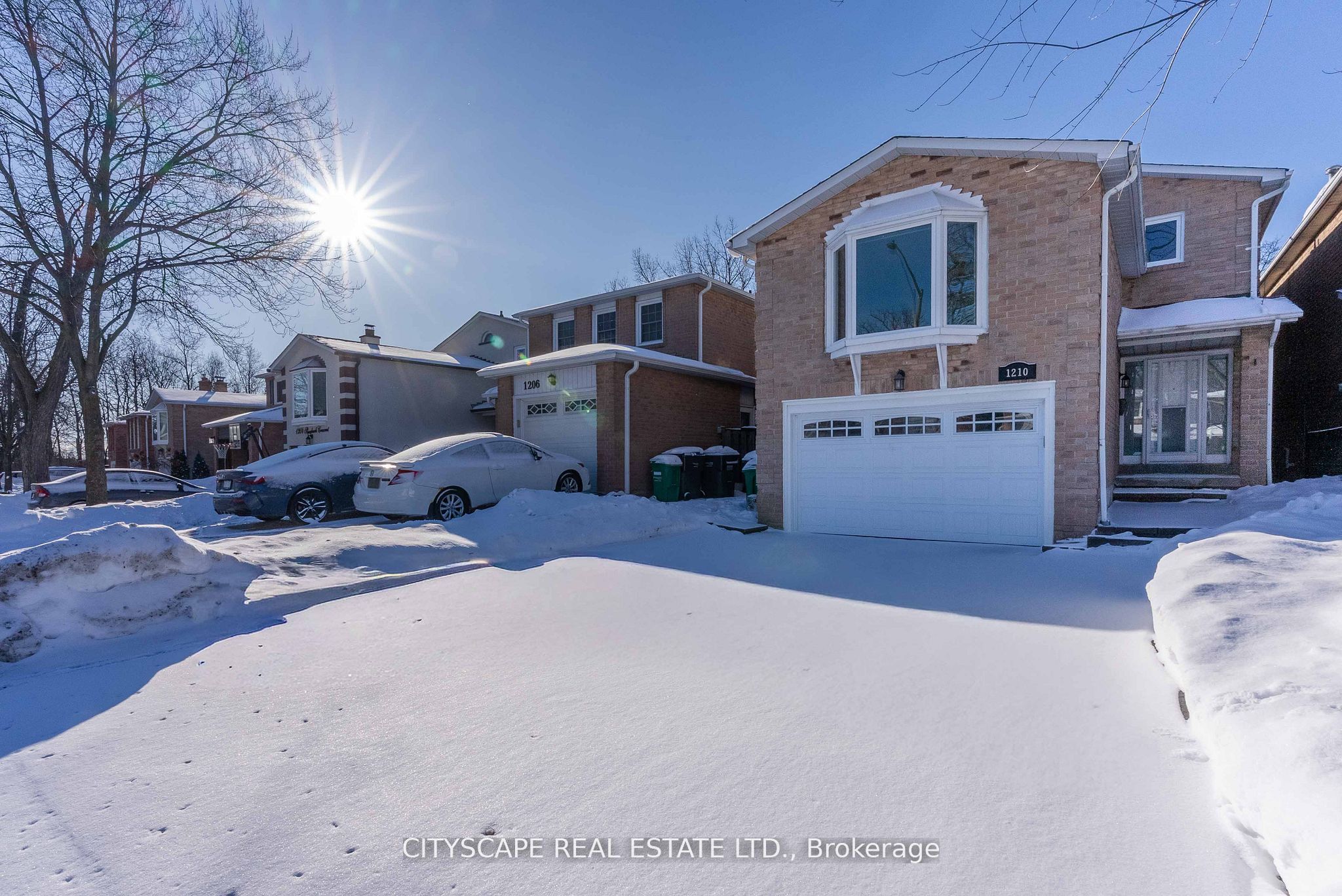 1210 Shagbark Crescent